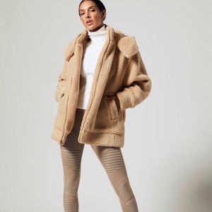 Alo Norte sherpa jacket. Dusty rose color! Excellent condition!